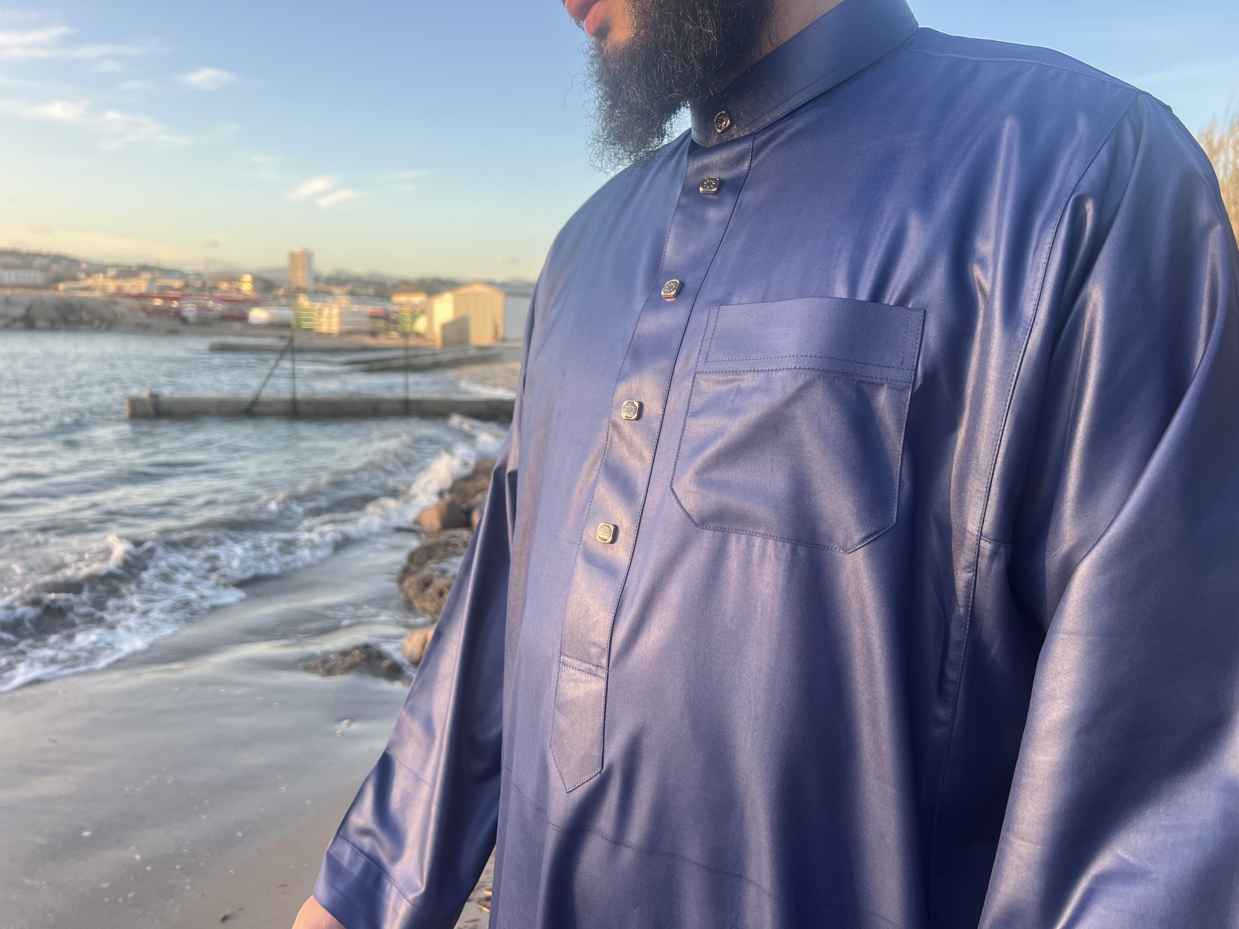 Qamis Al-Madina Bleu