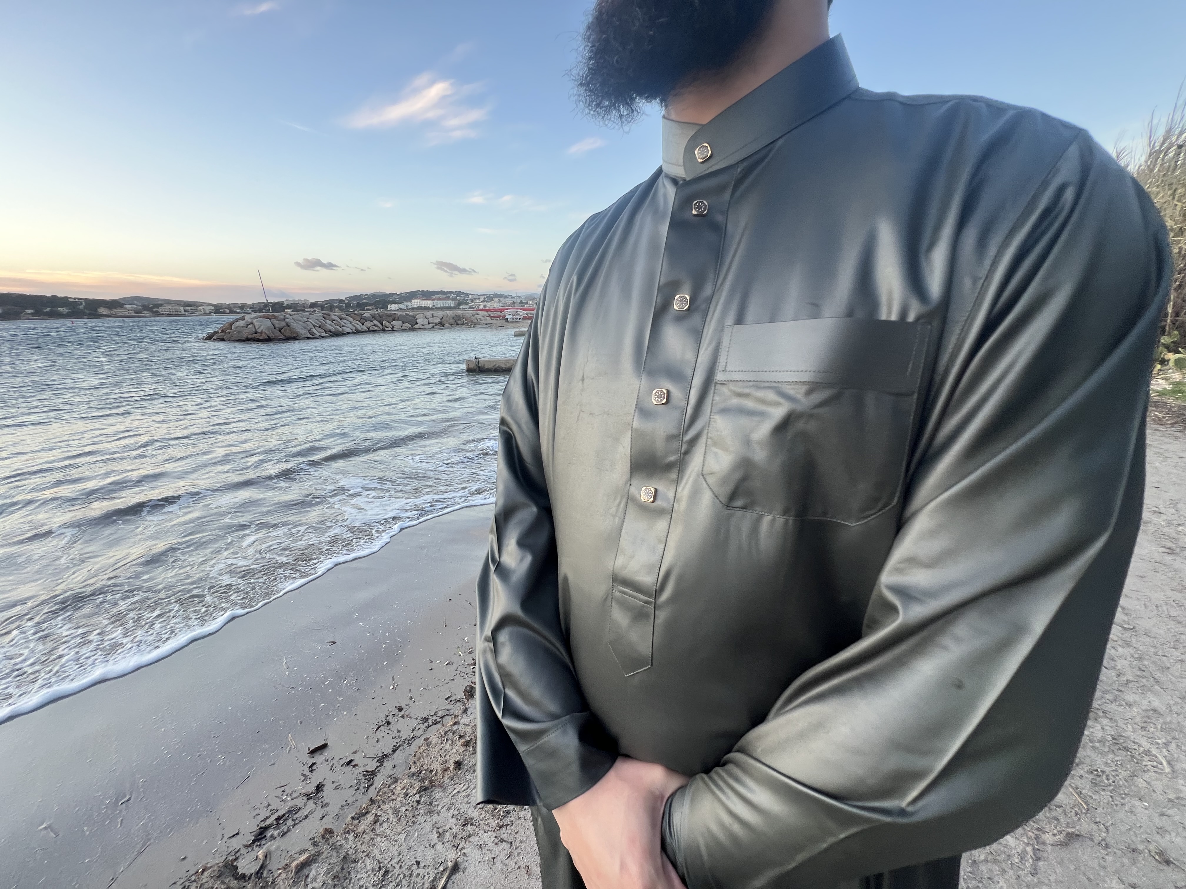 Qamis Al-Madina Olive